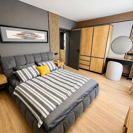 Appartement Modern 2 Bedroom With Big Terrace